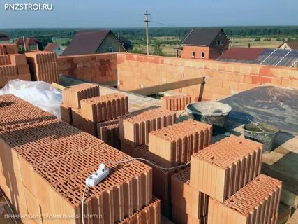 Какой кирпич дороже