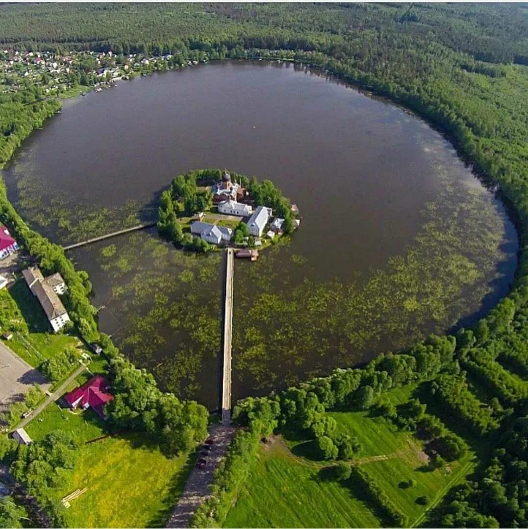 Покров введенская островная пустынь. Свято-Введенский островной монастырь. Свято-Введенская островная пустынь Владимирская область. Введенское Владимирская область Введенская островная пустынь. Покровский Введенский островной монастырь.