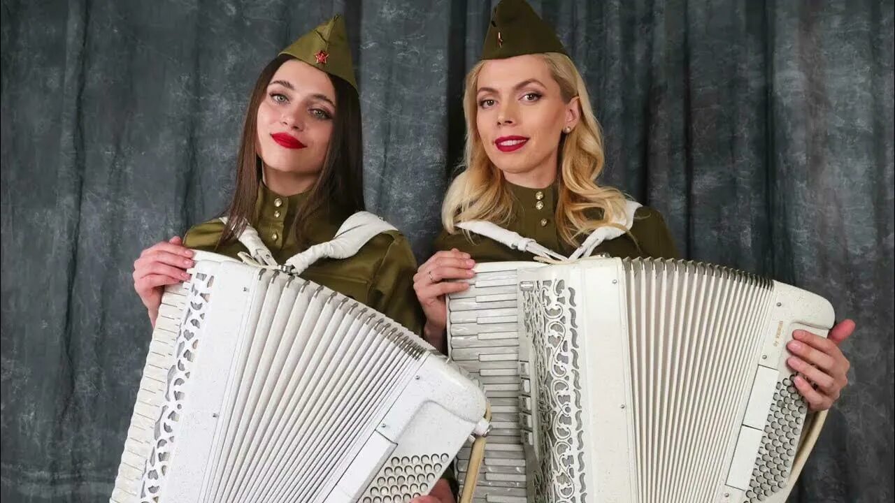 Дуэт любаня наталия липовцева. Группа любаня аккордеон. Аккордеонистки россии дуэт любаня. Дуэт любаня анна зуева. Дуэт любаня наталия липовцева.