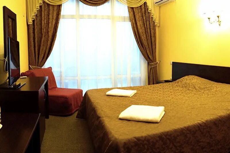 гранд отель поляна 1389 сочи. гостиничный комплекс м. 28а. ковыльная 8с2 гостиница. комплекс м2, посёлок куликовский.