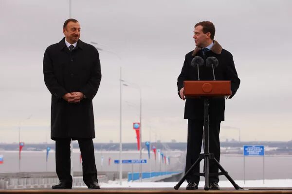 Открытие президентского. Открытие президентского моста в Ульяновске. Президентский мост открытие Медведев. Открытие президентского моста 2009.