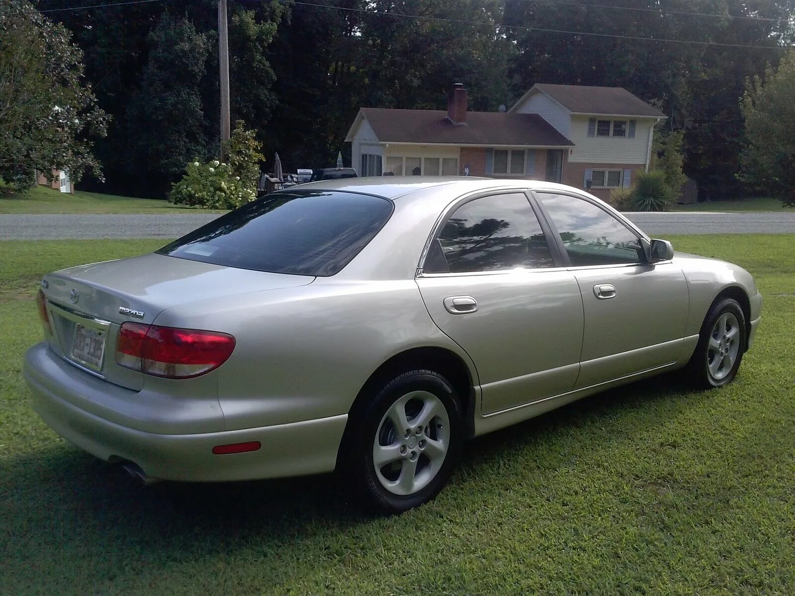 Купить мазда милления. Мазда Милления 2000г. Mazda Millenia 2000. Mazda Millenia 2001 2.0. Mazda Millenia 2002 2.5.