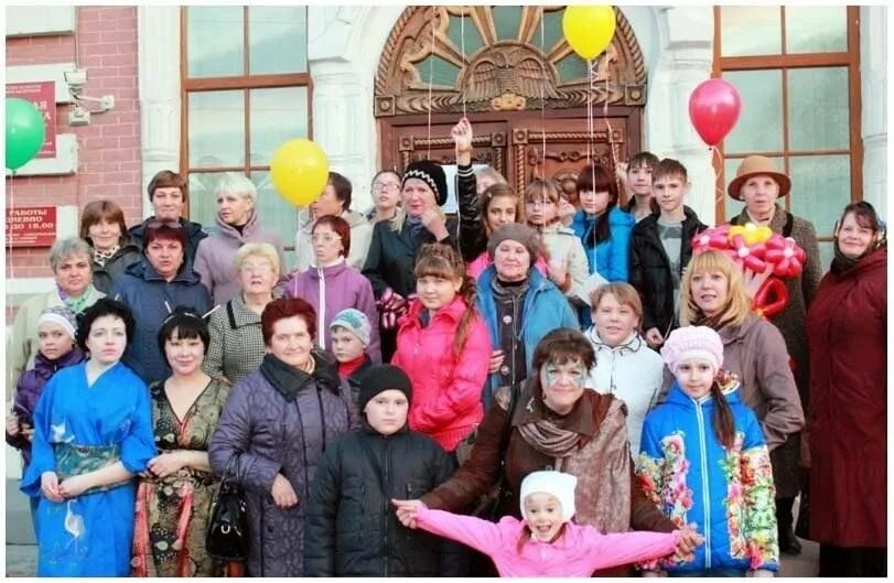 Библиотека чивилихина мариинск. Город мариинск барановский. Город музей мариинск кемеровская область. Портрет чивилихина. Встреча с писателем в библиотеке.