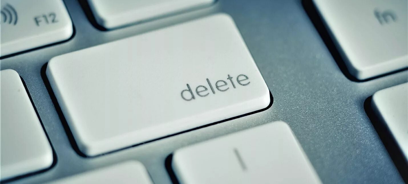 Delete on click. Deleting. delete image location.