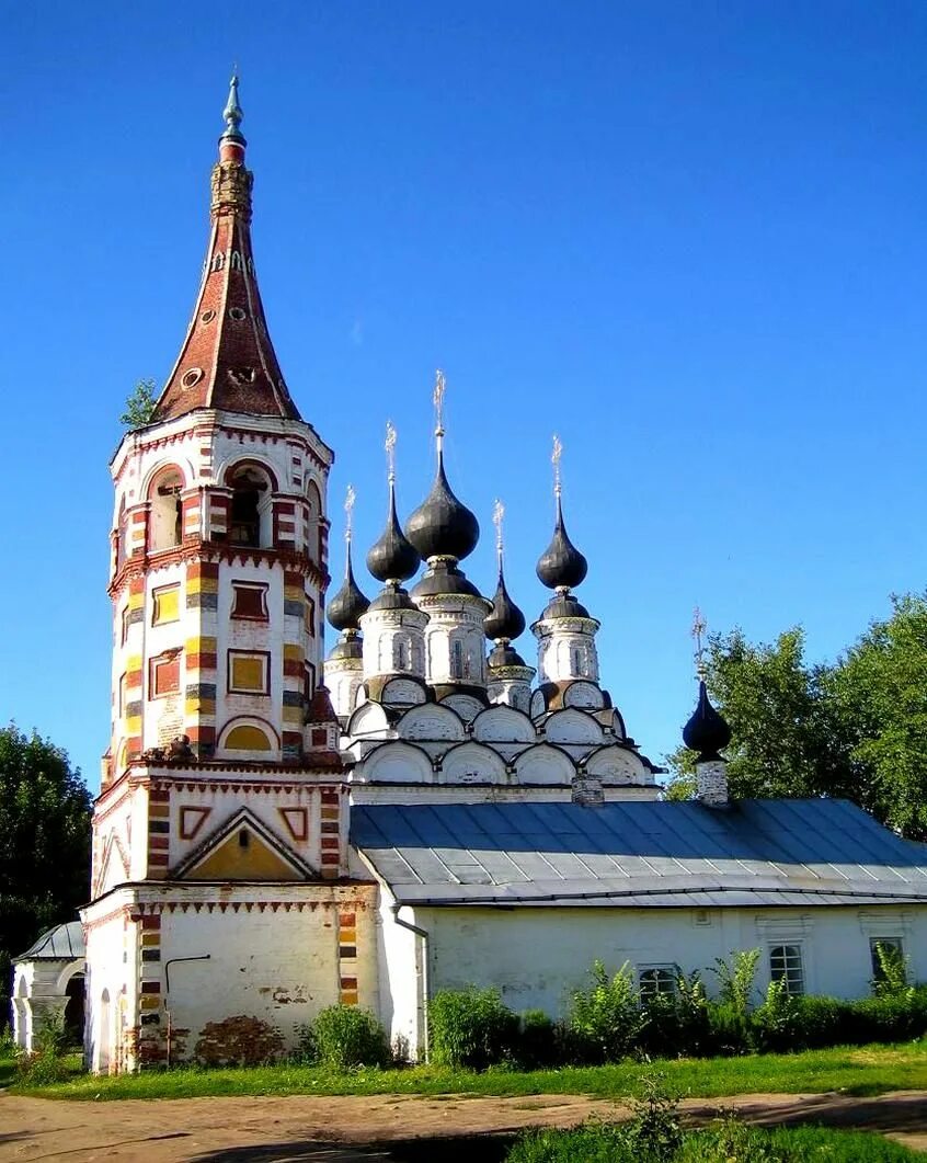 Лазаревская и антипьевская церкви в суздале. Суздаль лазаревская и антипиевская церкви. Антипиевская церковь суздаль. Суздаль фото храмов. Достопримечательности суздаля лазаревская церковь.