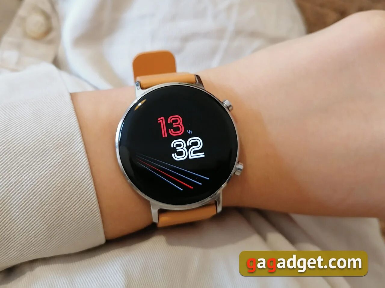 Часы honor 42mm. Смарт-часы Хуавей вотч женские. Huawei watch gt 42mm. Смарт часы Хуавей вотч ГТ 2. Huawei watch gt 2 42mm.