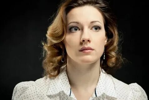 Onlaynda etuk ayollarni yutishini tomosha qiling.