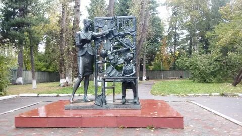 Памятники учителям в разных городах