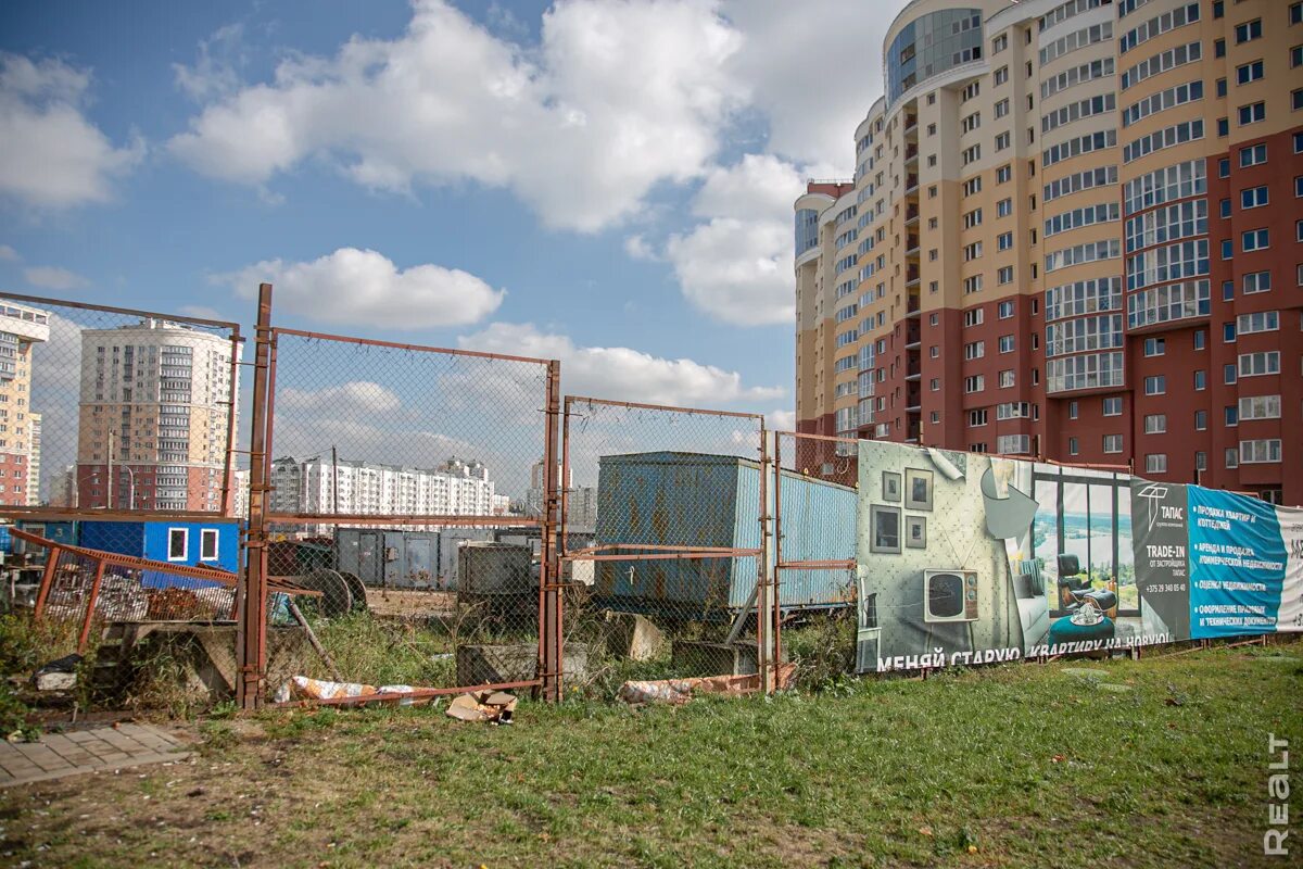 Жить в домах которые не строили