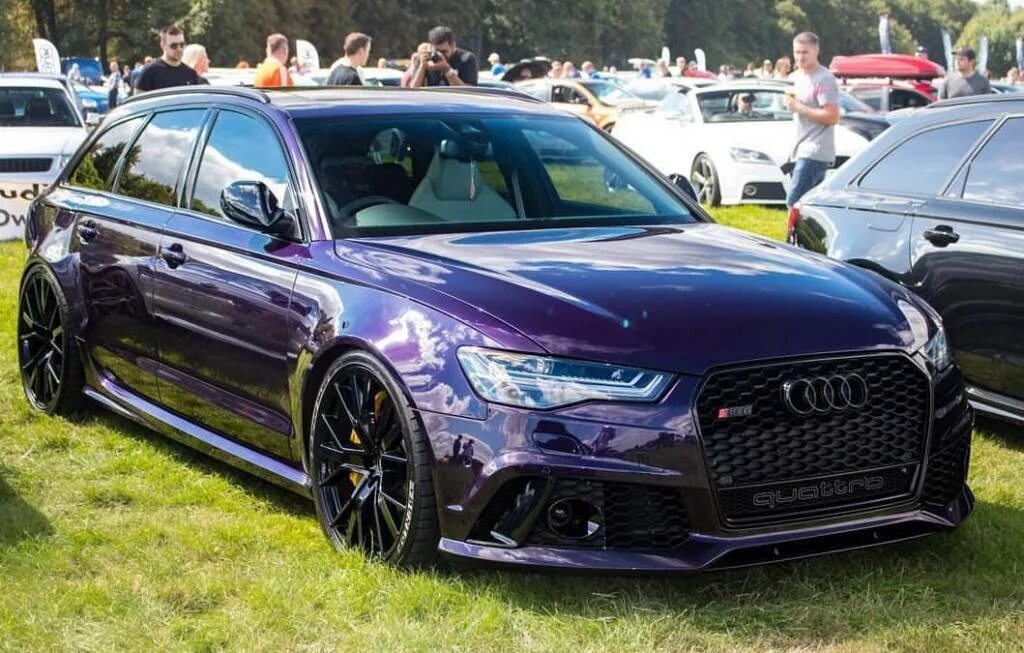 Цвет рс. Audi rs6 Purple. Ауди рс6 фиолетовая. Audi rs6 avant Exclusive. Audi rs6 c7 Merlin Purple.