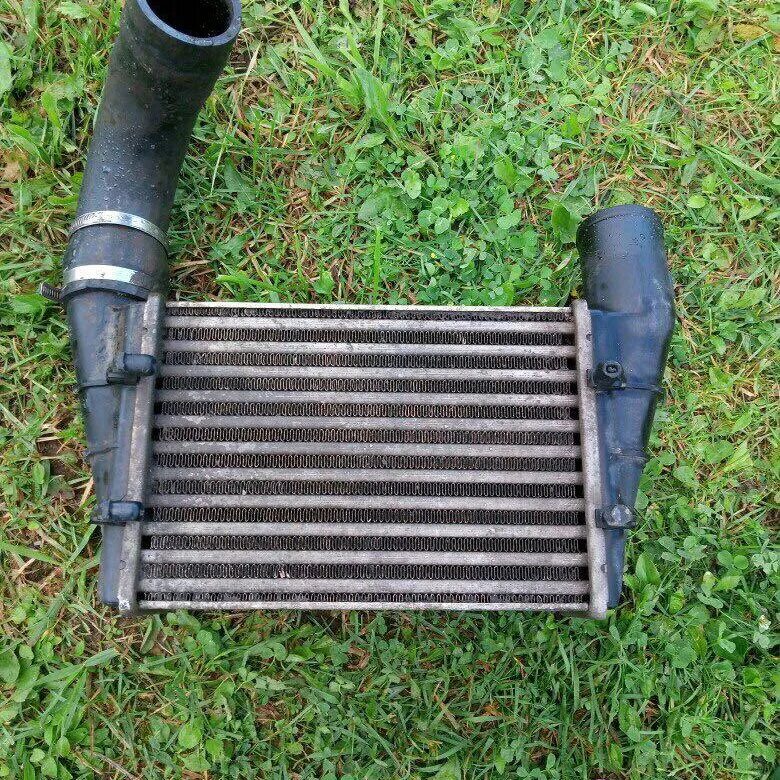 Интеркулер на audi a4 b8. 7. Интеркулера ауди а6 с6. Интеркулер ауди а6 с5 2. 5.