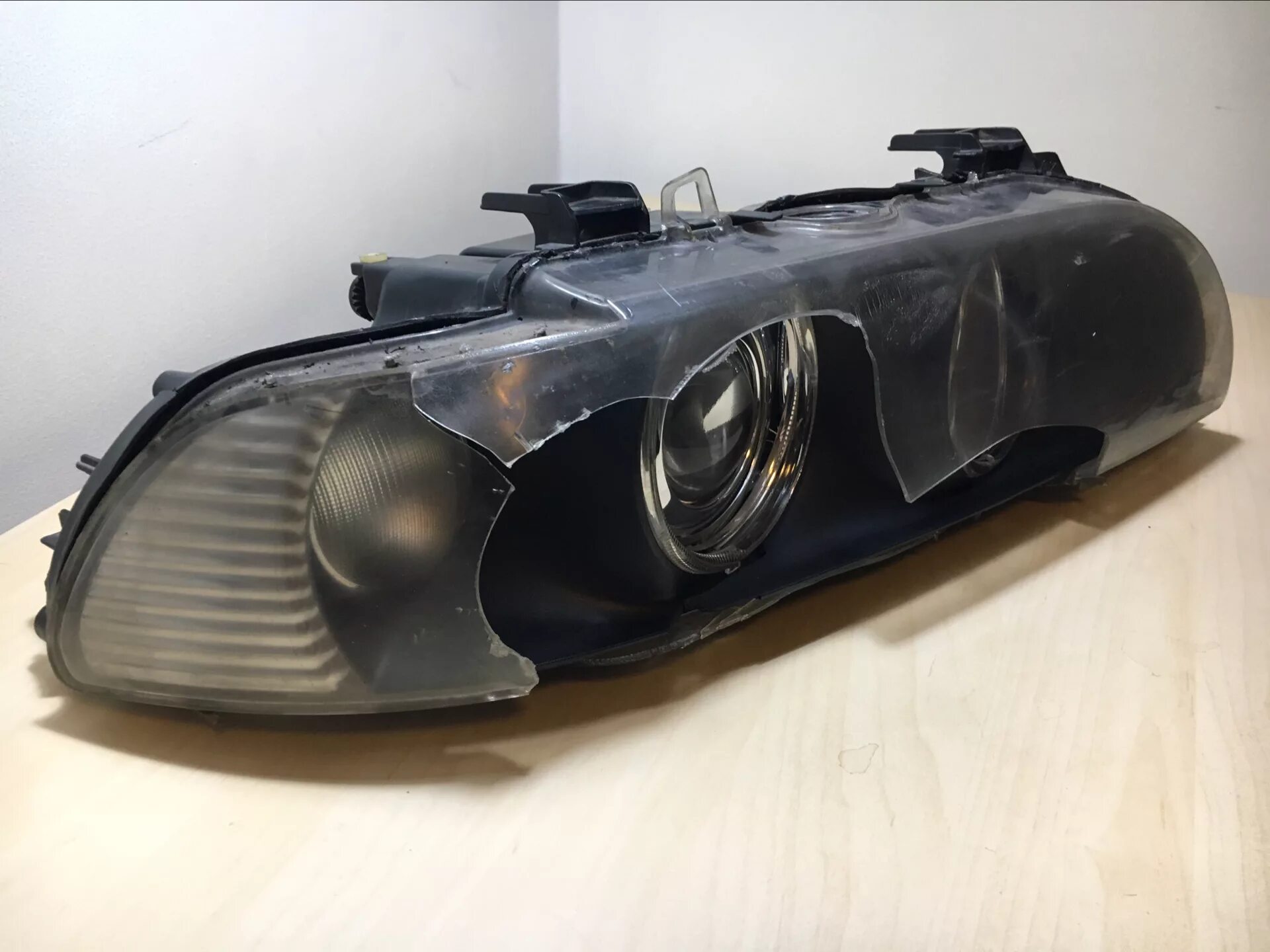 Фары бмв е39 depo. Оптика hella bmw e39. Фары передние бмв е39 дорестайл. Фары депо е39 глазки. Фара bmw e39 ксенон.