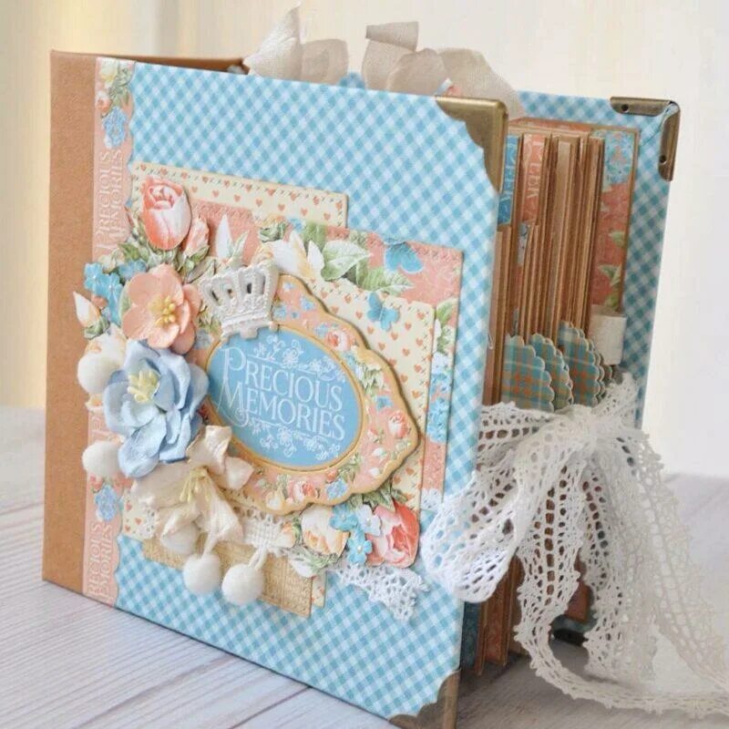 Оригинальный фотоальбом своими руками. Скрапбукинг «альбом». Фотоальбом скрапбукинг мастер класс. Скрапбукинг фотоальбом. Скрапбукинг.