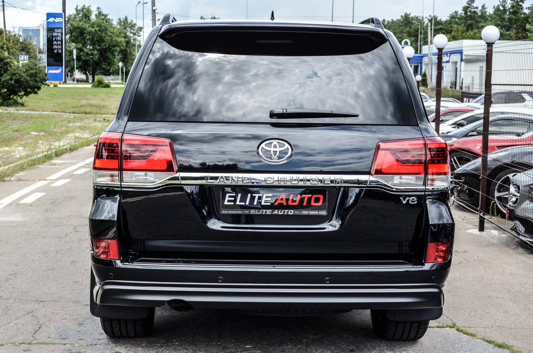 Toyota land cruiser 200 2018 excalibur. Крузер экскалибур. Экскалибур тойота 200. Крузер экскалибур. Тайотс ланарузер 200 эскалибур.