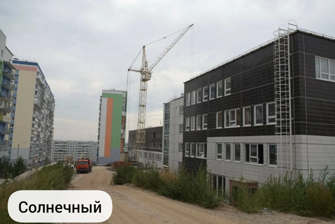 Микрорайон метростроитель красноярск. В красноярске строится школа. Школа метростроитель красноярск. Где в северном строится школа красноярск. Стройка школы.