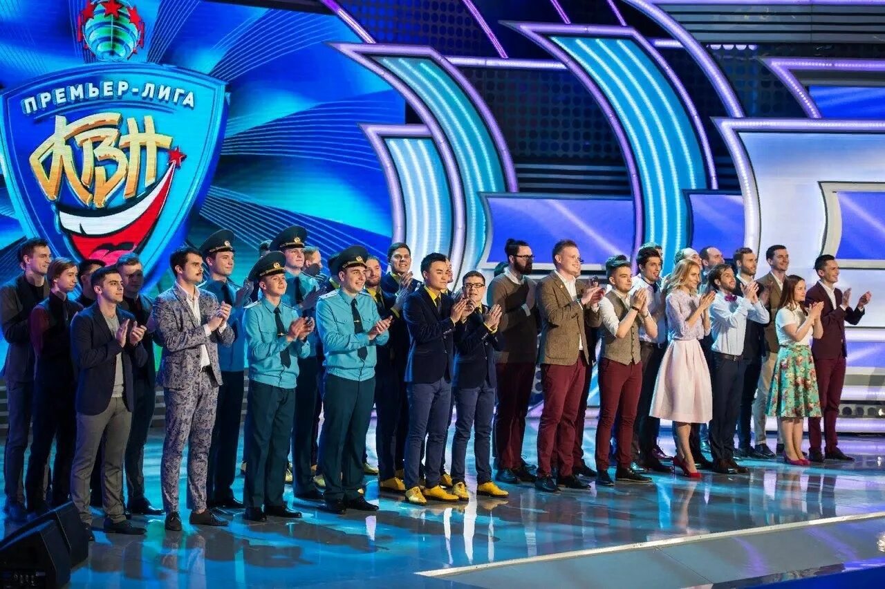 Команда квн плюшки. Редактор лиги квн. Квн. Голосящий кивин 2022. Прима курск квн.