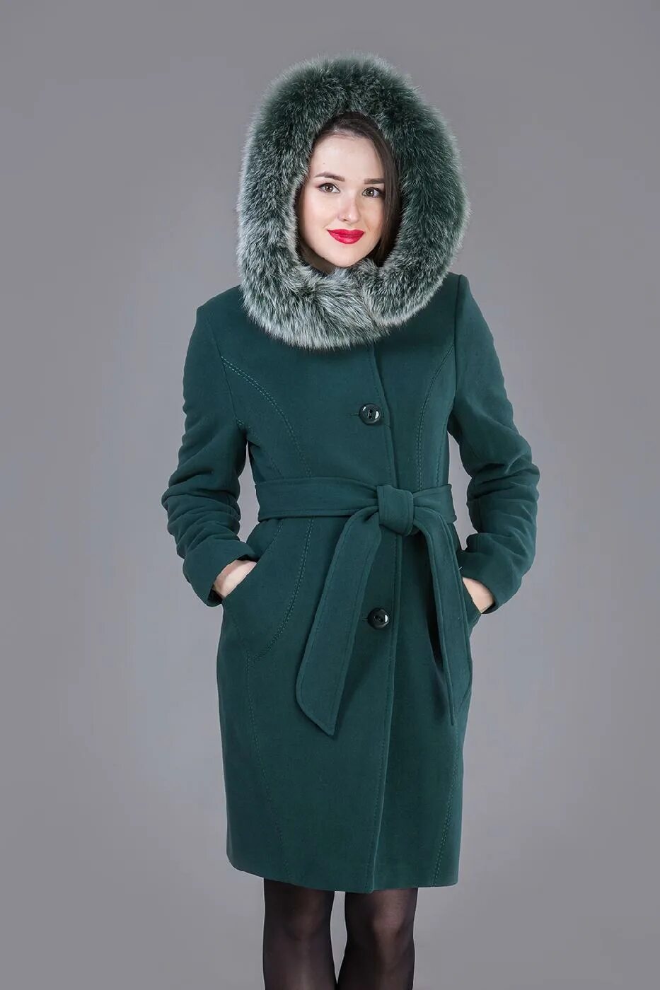Пальто купить 58. Зимнее пальто женское. Полупальто женское зимнее. Драповое пальто женское зимнее. Пальто женское зимнее с капюшоном.