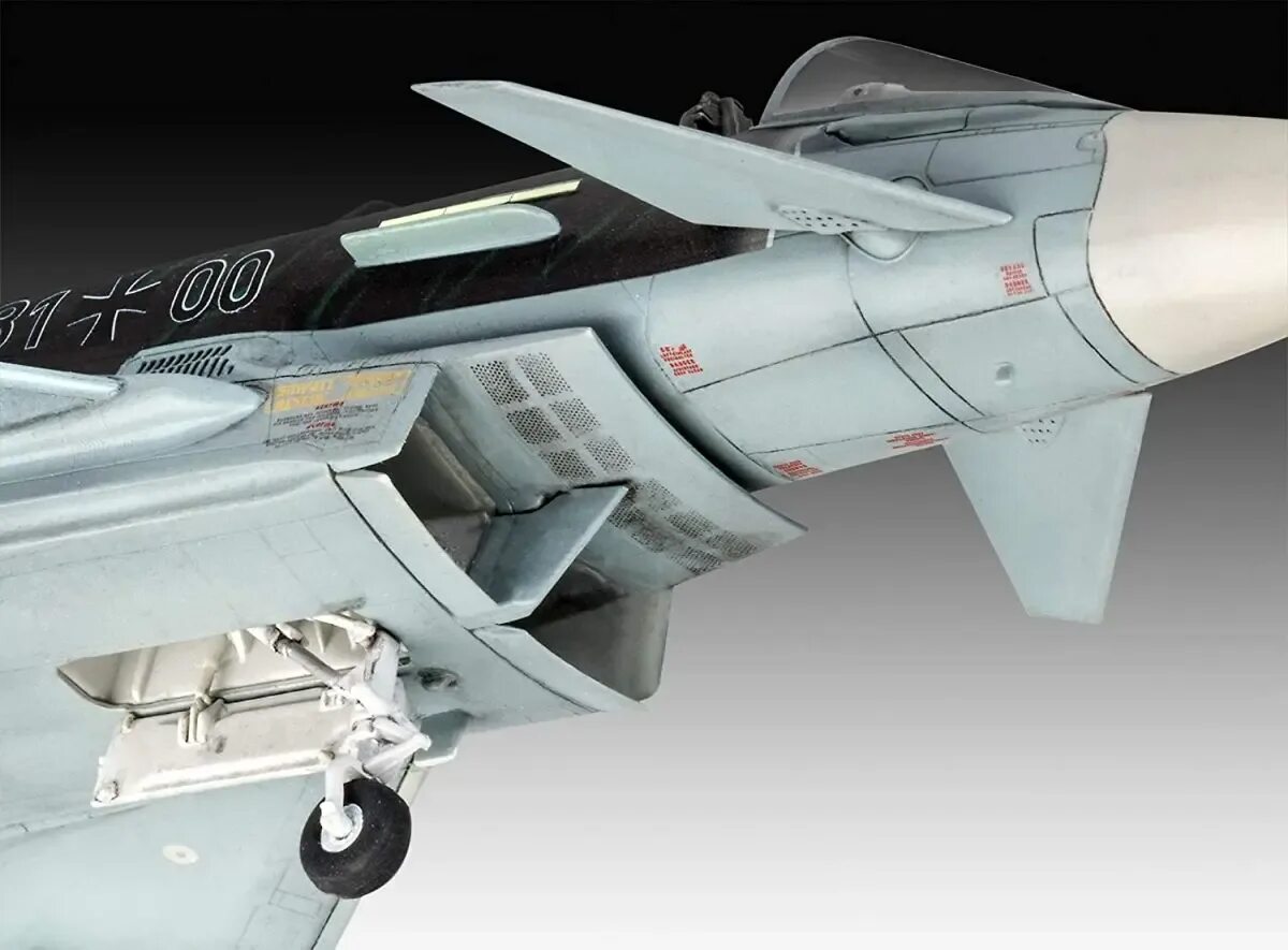 Истребитель 72. Еврофайтер Тайфун модель 1 72. Eurofighter Typhoon Revell 1/72. Eurofighter 1 к 72 Revell. Revell 1/72.