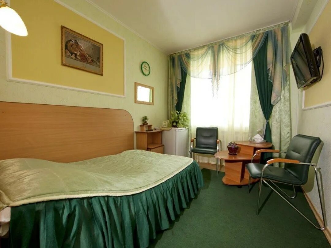 Жд гостиница иркутск. Гостиница иркутск 3*. Гостиница магас иркутск. Гостиница амур. Гостиница локомотив иркутск номера.