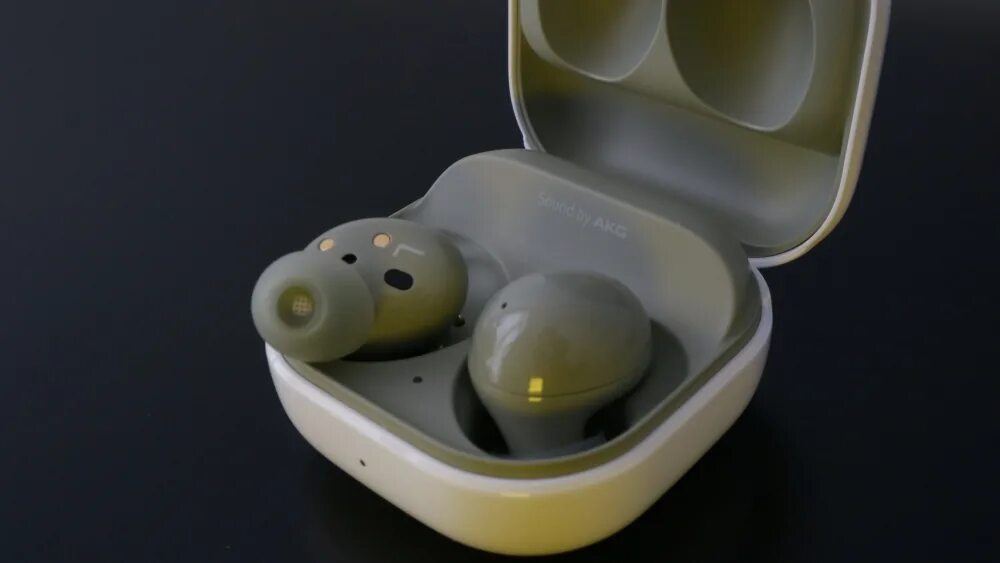 Tws buds 2 pro. Galaxy Buds 2. Galaxy Buds 2 Pro оливковые. Galaxy Buds 2 Graphite. Samsung Galaxy buds2 Graphite.