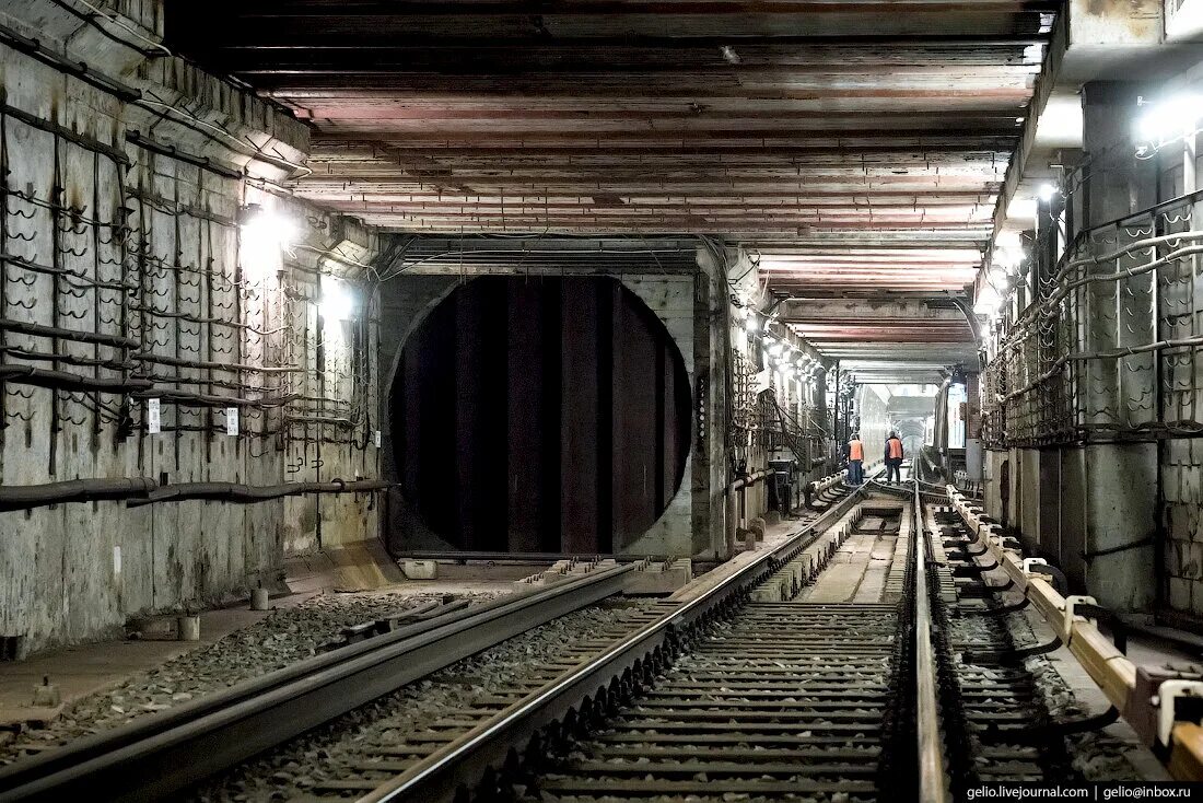 Туннель Новосибирского метрополитена. Тоннель метро Новосибирск. Гейт в метро 2. Берёзовая РОЩАСТАНЦИЯ метро Новосибирского метрополитена. Метро 2 россии