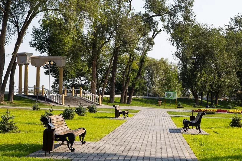 Ротонда энгельс парк. Городской парк энгельс. Достопримечательности энгельса городской парк. Парк энгельс. Парк энгельс.