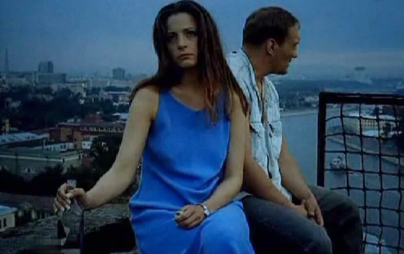 Крюкова упасть вверх. Человек падает вниз головой. Человек паадетс высоты. Упасть наверх. Упасть наверх.