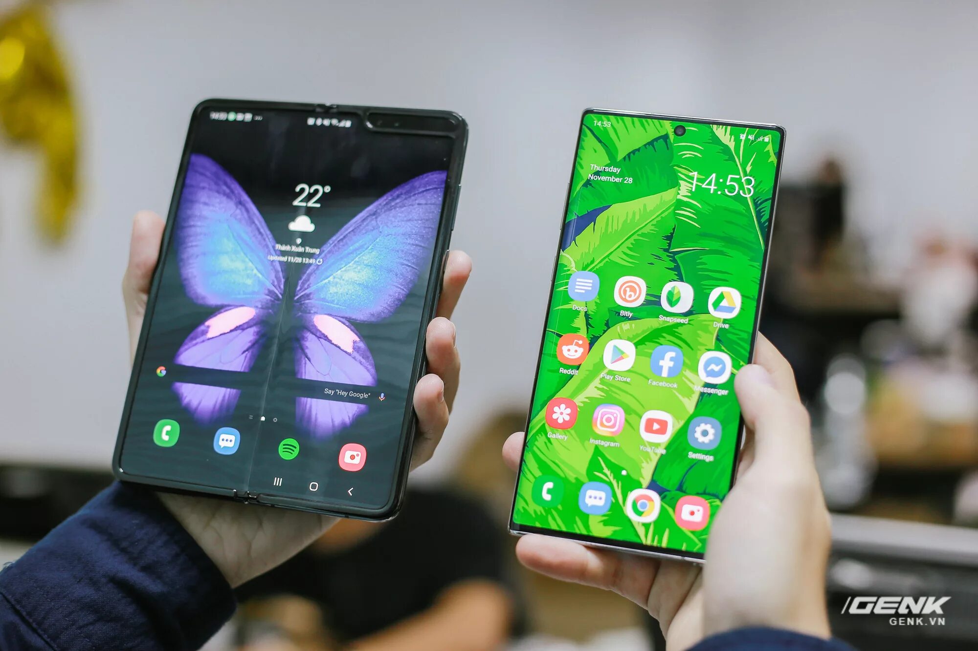 Купить галакси z fold. Samsung Galaxy Fold 2. Samsung Fold 3. Ыфьыгтп пфдфчн я Ащдв 2. Самсунг галакси Зет фолд 2.