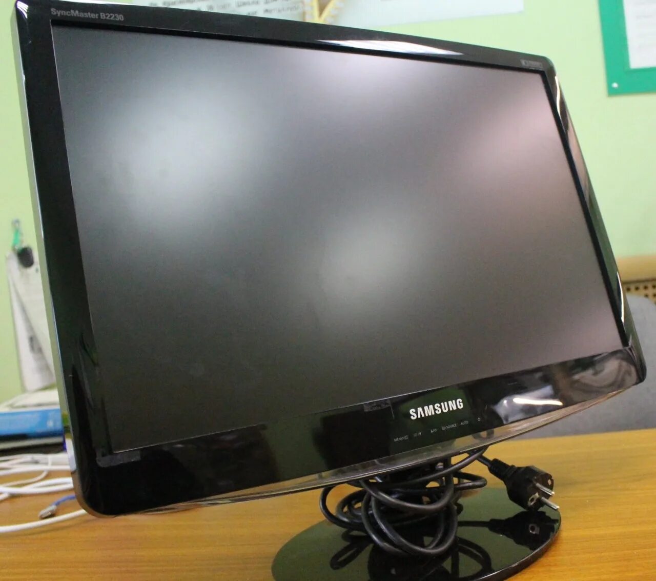 Samsung 22" b2230w. Монитор Samsung b2230n. Монитор Samsung SYNCMASTER 22 дюйма. Монитор самсунг SYNCMASTER b2230. S 22 экран