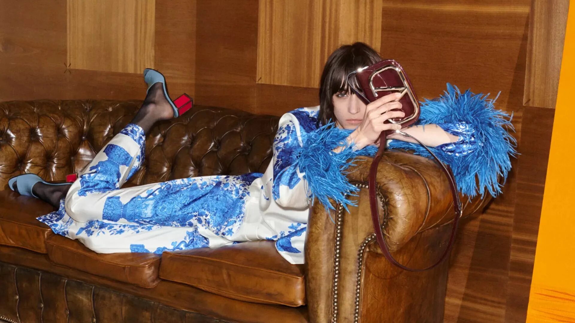 Фил трудные подростки прическа. Нау фил. Александр комаренко украина. Лысый фил боузман. Joshua anthony brand модель.