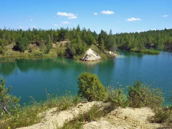 Карьер голубая лагуна кемерово. Голубая лагуна курская область железногорский. Пристень голубая лагуна железногорск. Голубая лагуна курская область железногорский. Голубые озера железногорск курская.