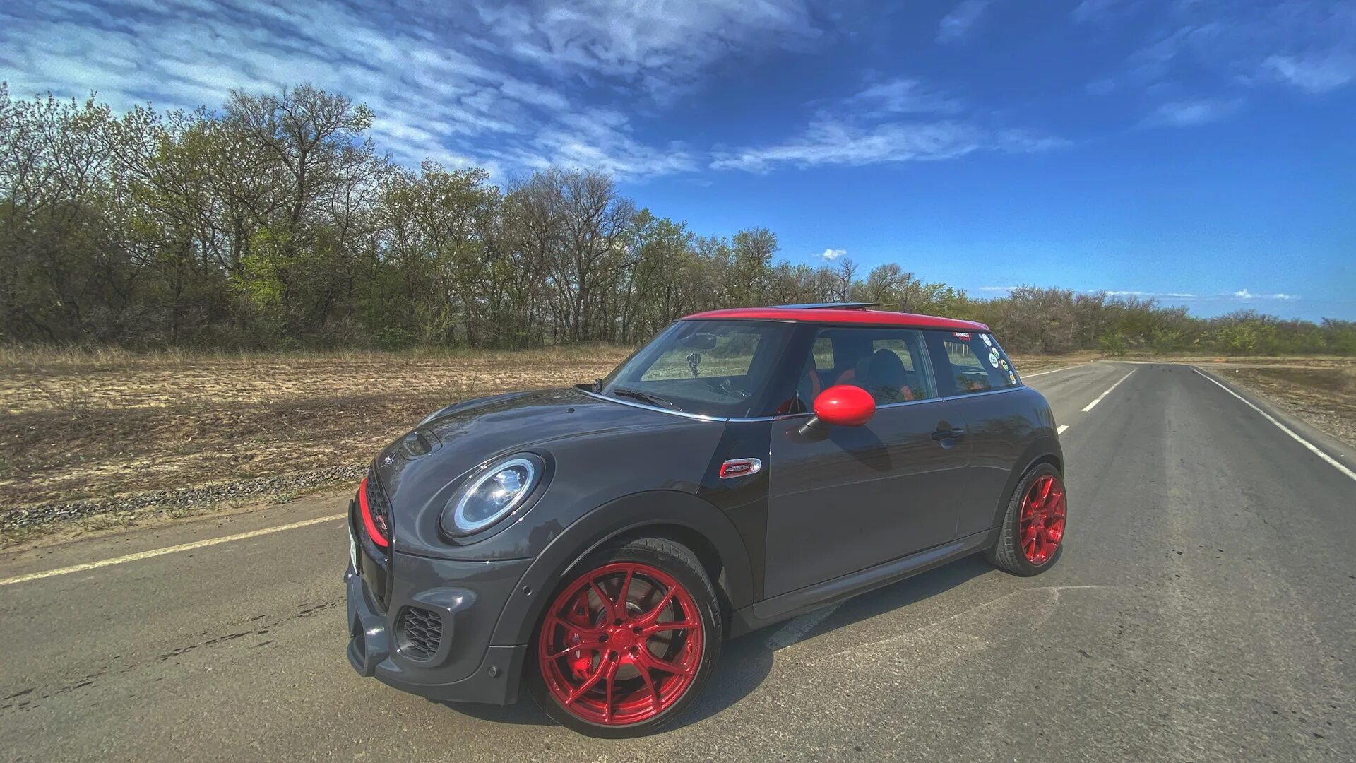 Slik Mini Cooper. Mini Cooper JCW диски. Красный Кэнди мини Купер. Слик l777. Диски mini cooper