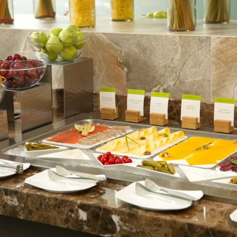 Нариманова 15 казань отель. Шведский стол в отеле космос москва. Le buffet, казань. Отель в казани шведский стол. Татарстан завтрак гостинице.