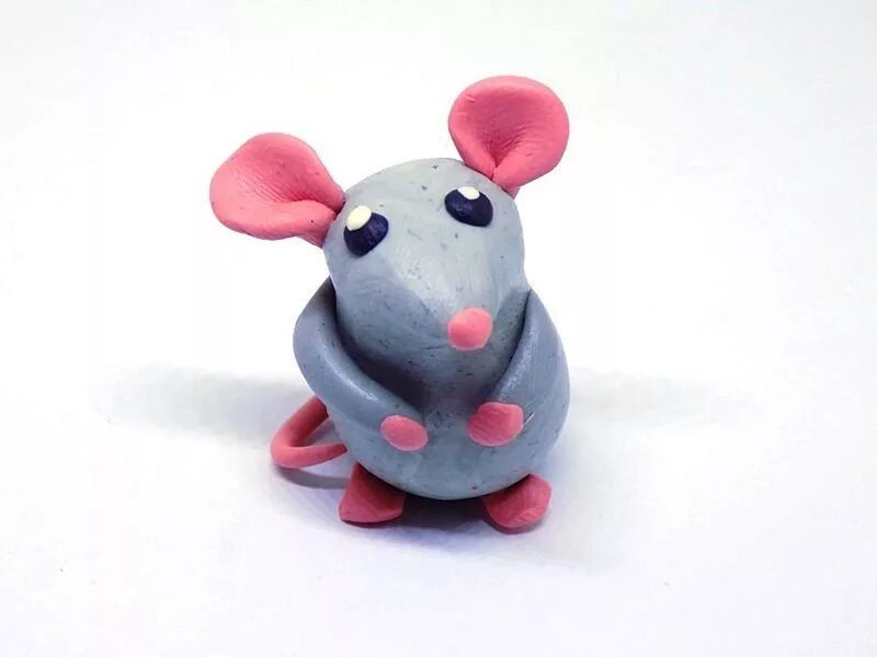 Мышка пластилин. Мышка из пластилина. Мышка из пластилина. Мышка из легкого пластилина. Мышка пластилин.