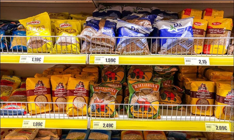 Какие продукты из европы в россии. Продукты в Германии. Продукты из магазина. Магазины в Германии продуктовые. Русские продукты в Германии.