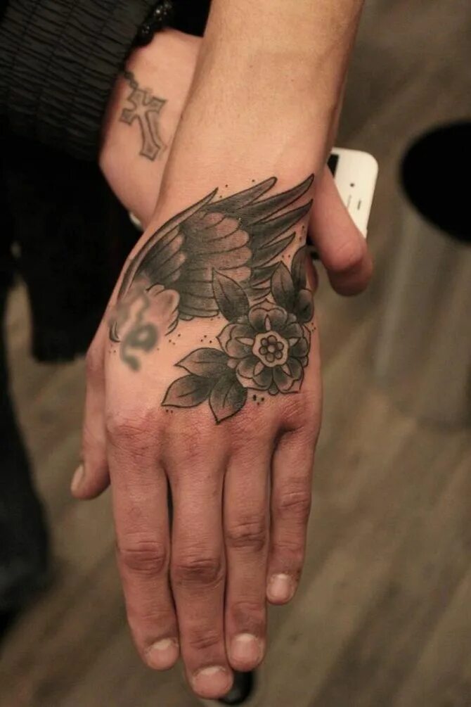 El tattoo. Tattoo hand. el tattoo фото. tattoo in hand. tattoo design hand.