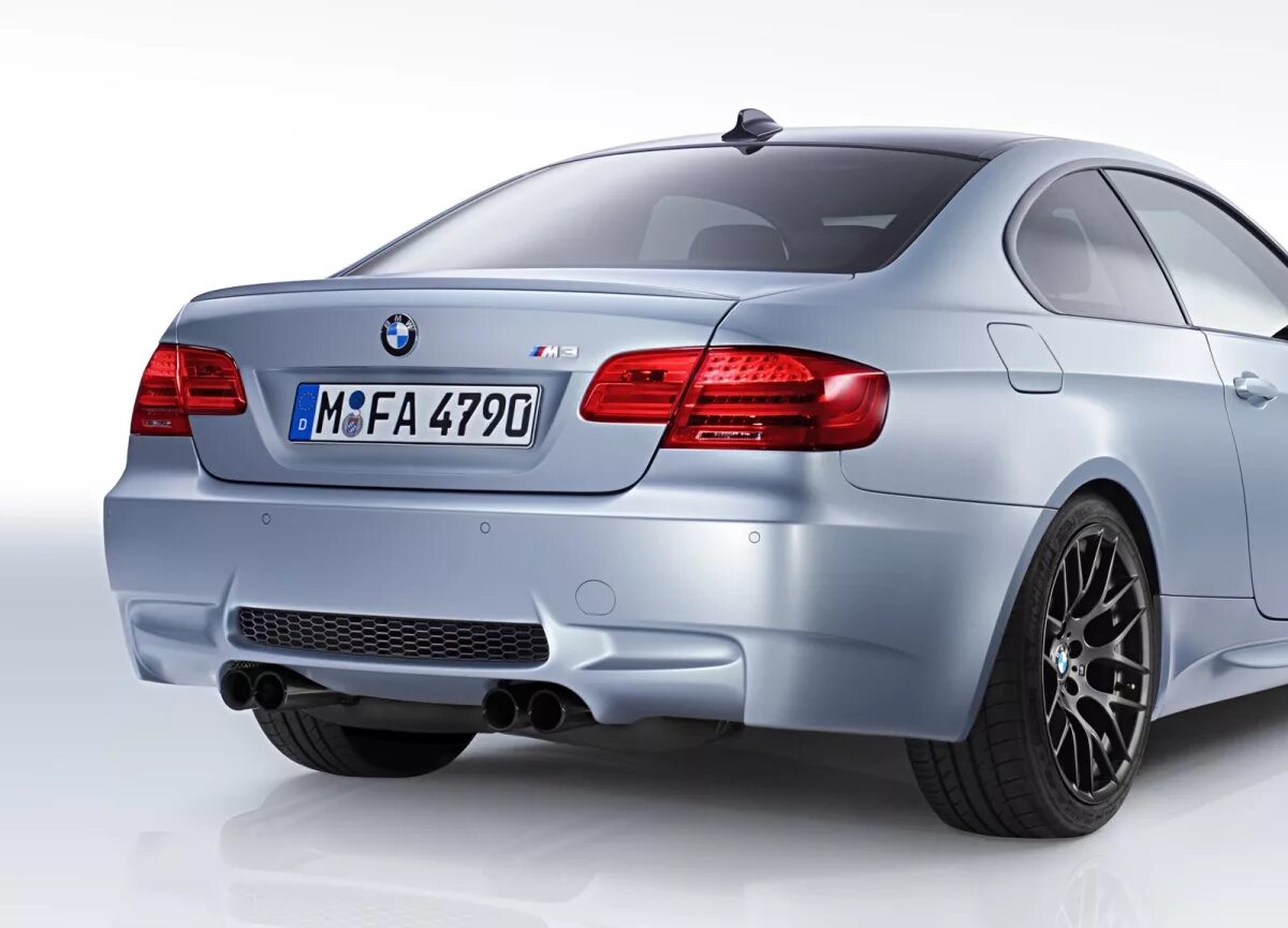 Bmw limited. BMW m3 e92 Competition. BMW m3 Silver. BMW m3 Limited Edition. BMW m3 e92 Silver.