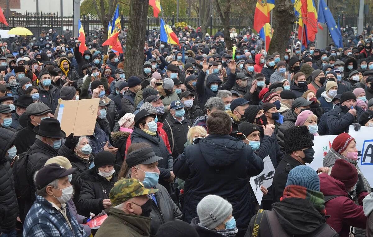 Обстановка в молдавии. Митинги в Молдавии 2022. Протесты в Молдове 2022. Митинг в Молдове сейчас 2022. Митинг в Кишиневе.