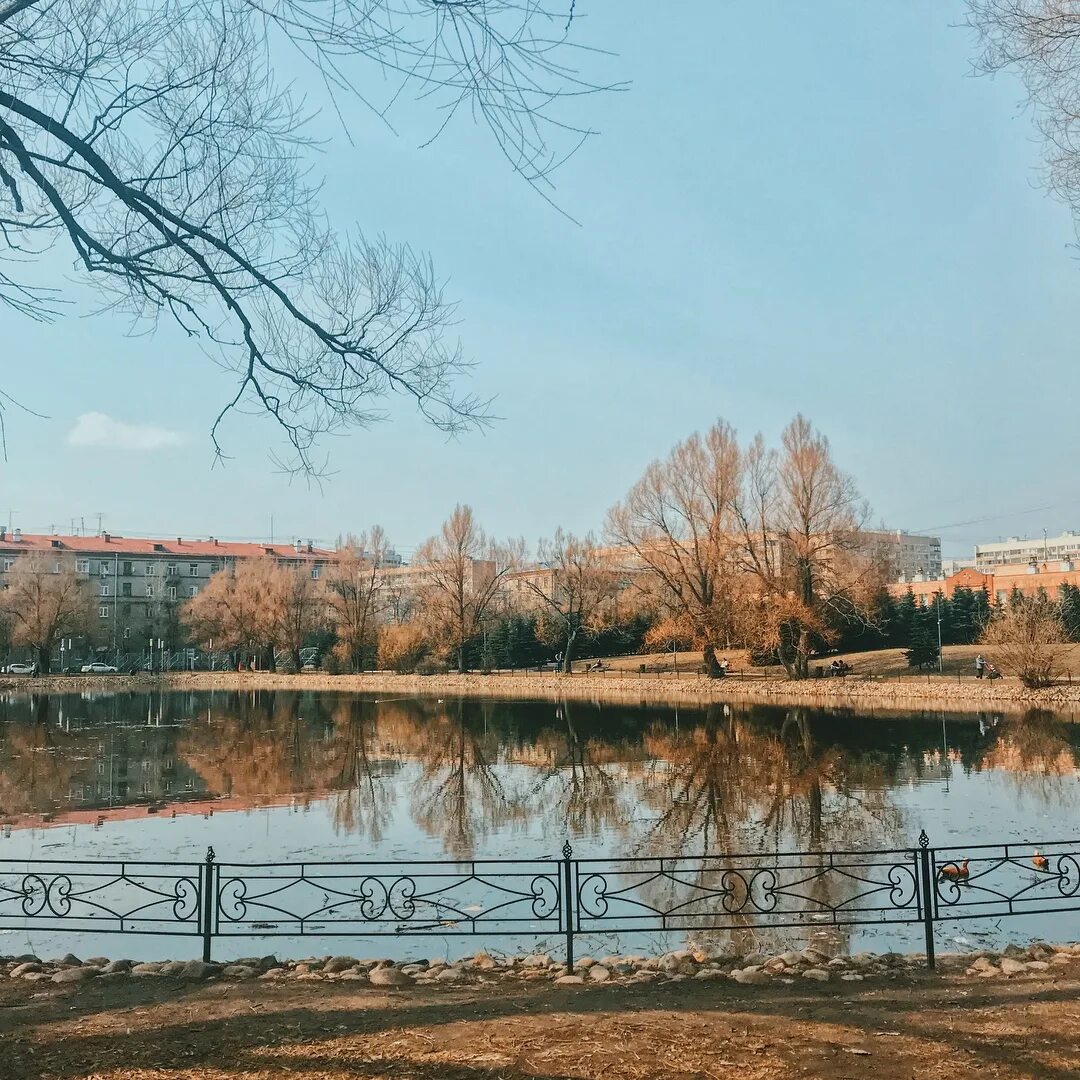 Парк перовский парк. Парк перовский парк. Лазо. Перовский сквер москва. Жд платформа перово.