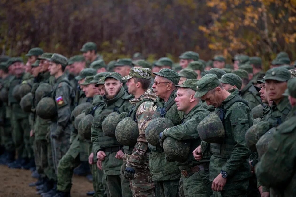 Госдума приняла мобилизация. Военный россиянин. Военный полигон. Мобилизованные армии РФ. Солдаты на полигоне.