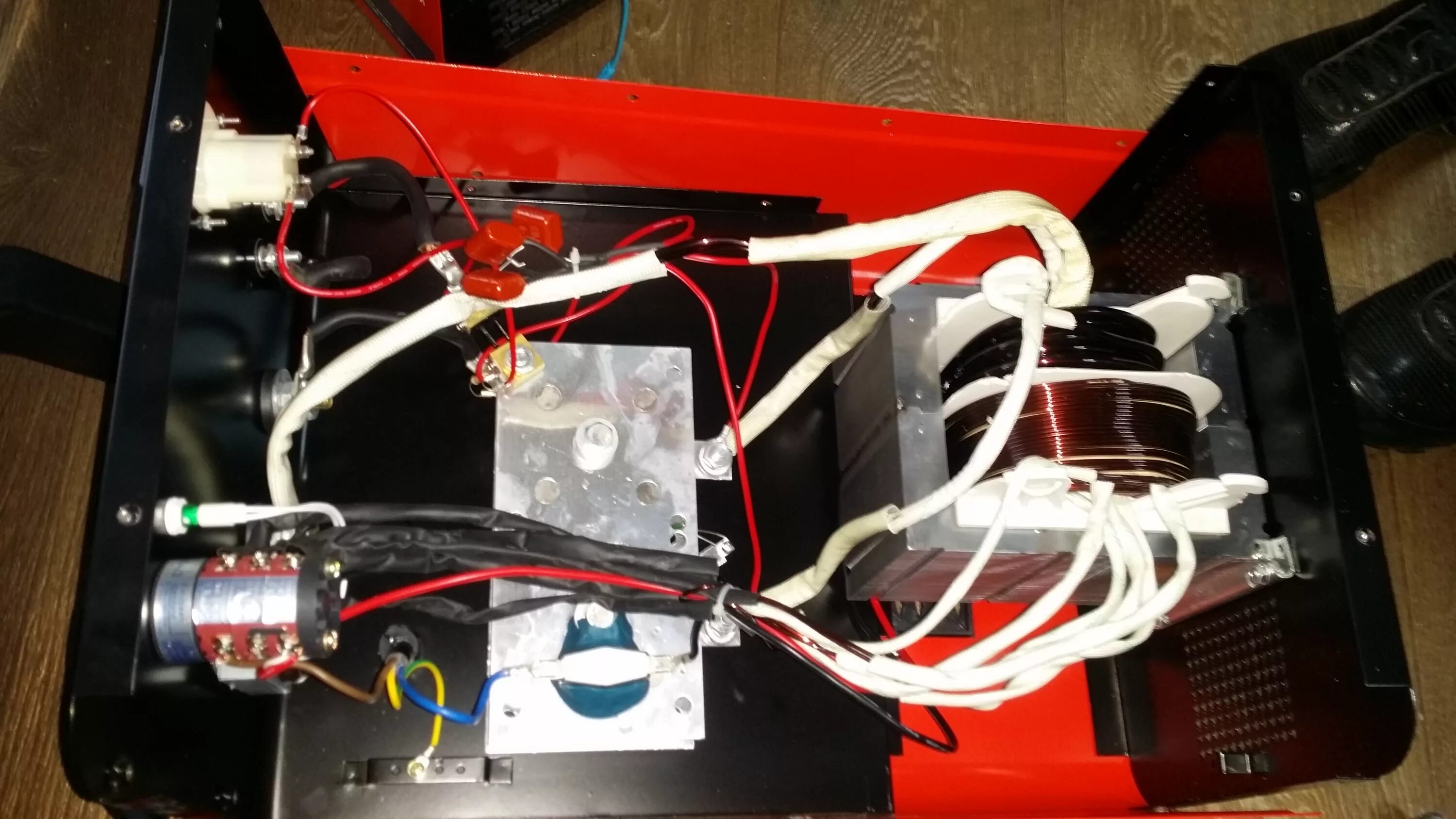 Fubag force 620. Cd-620 (12/24в, 30-40а, 140-900ач, пуск 620а). Пзу autostart i620 rus. Пускозарядное устройство autostart 620a. Пуско зарядное hyper 320.