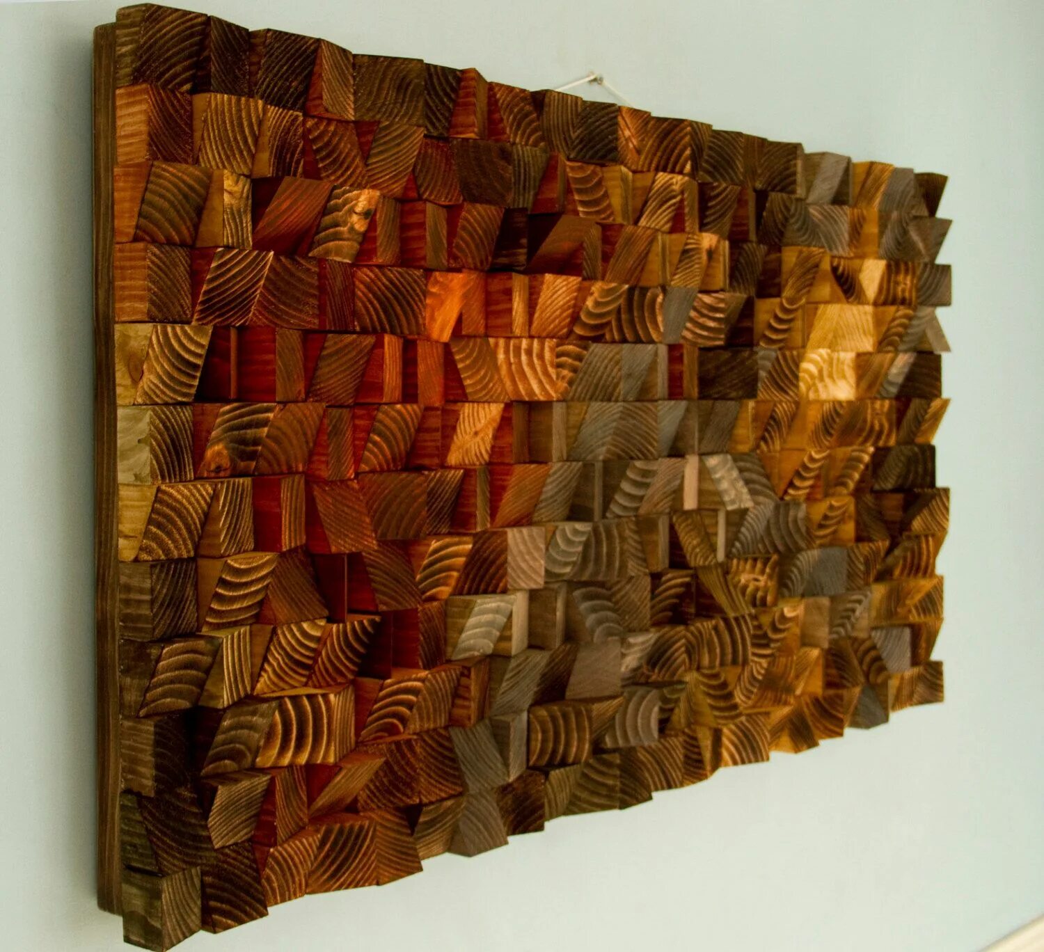 деревянное панно на стену. панно настенное. панно из деревянных брусков. панно из дерева на стену своими руками. панно из кусочков дерева.
