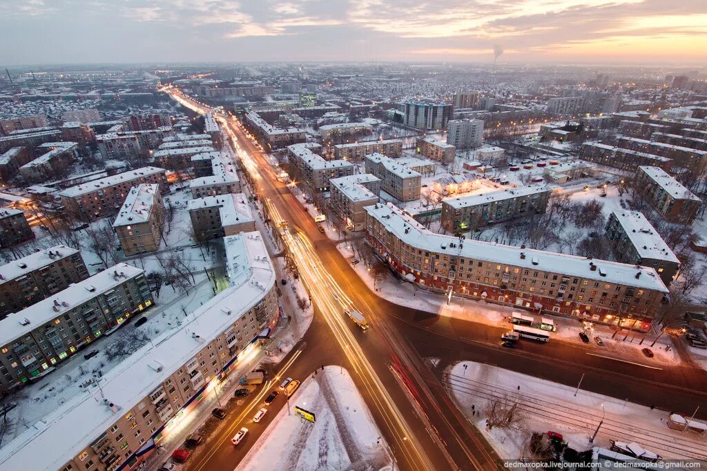 число жителей города новосибирска. главная улица новосибирска красный проспект. пл маркса сан-сити зимой новосибирск. город новосибирск столица сибири. новосибирск центр города площадь ленина.