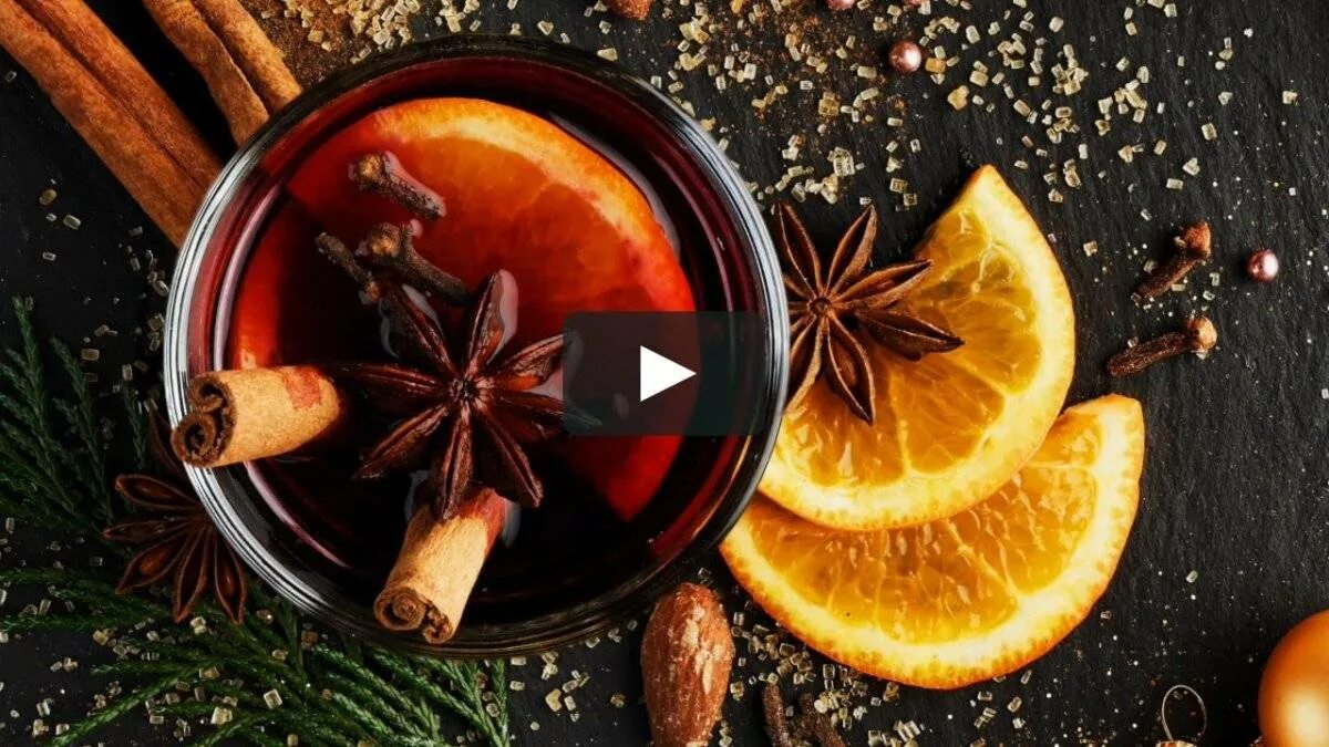 Черный чай «пряный глинтвейн». Глинтвейн Mulled Wine. Глинтвейн осень. Чай глинтвейн.