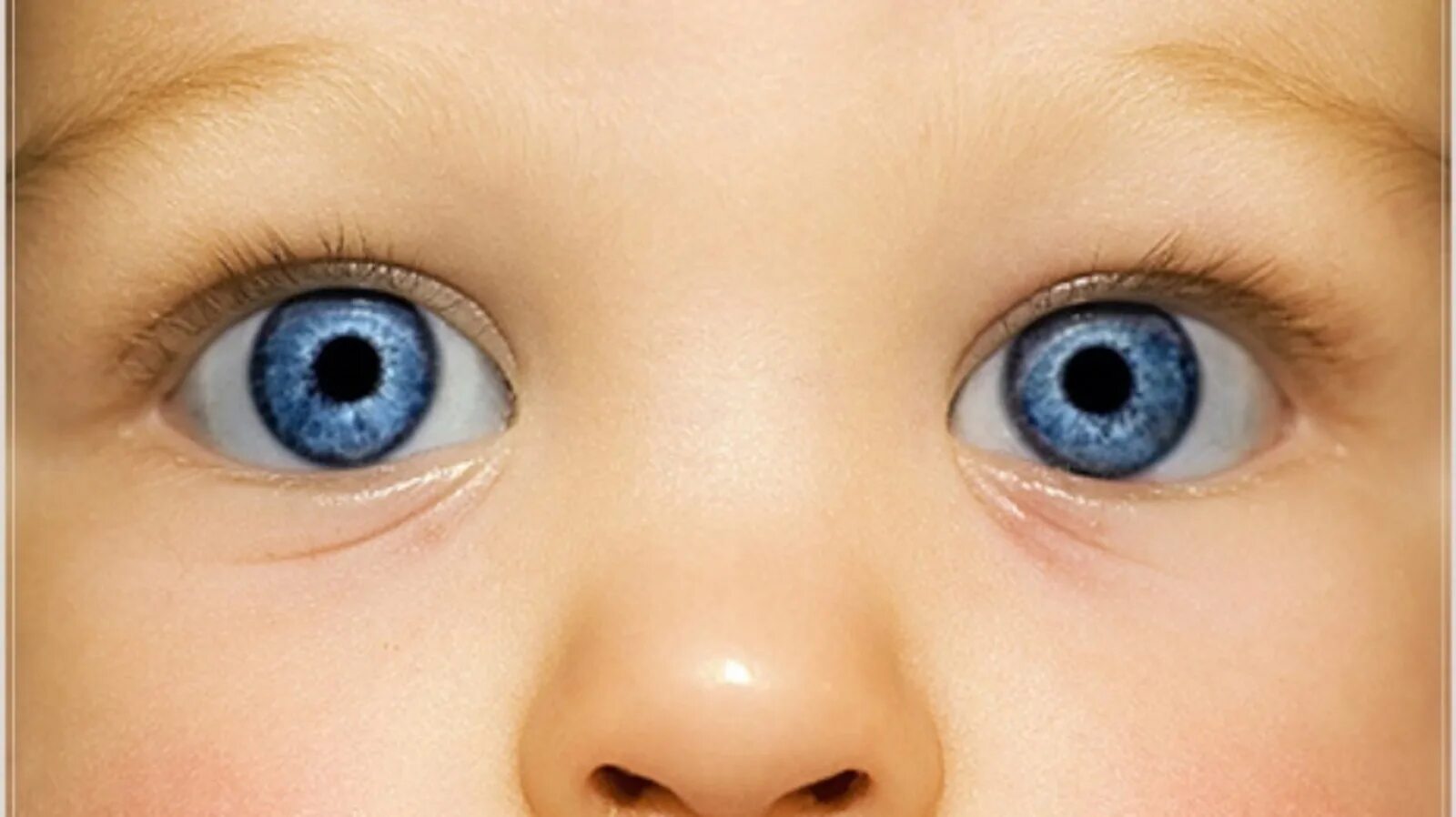 Baby eye песня. Детские глаза. Глаза малыша. Детские голубые глаза. Глазки для детей.