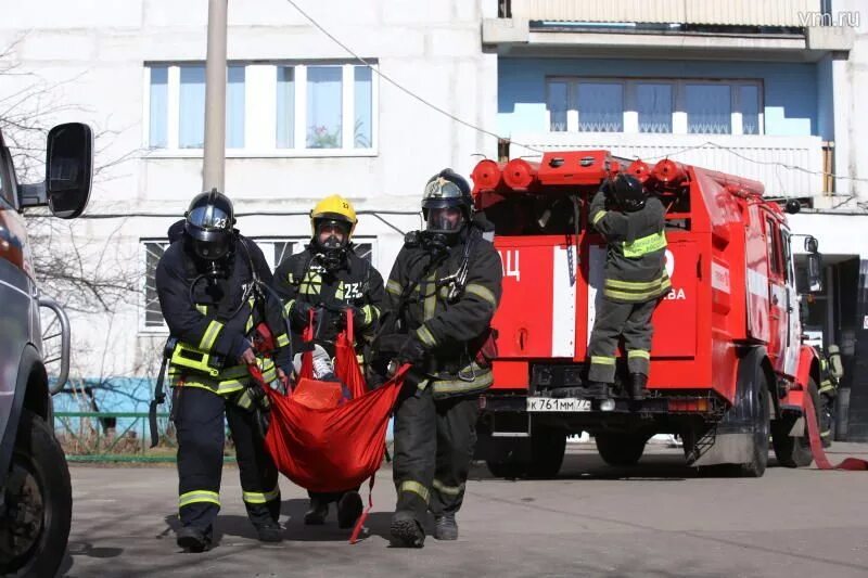 Люди пожарной службы
