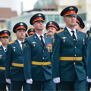 Парадная форма обязательна
