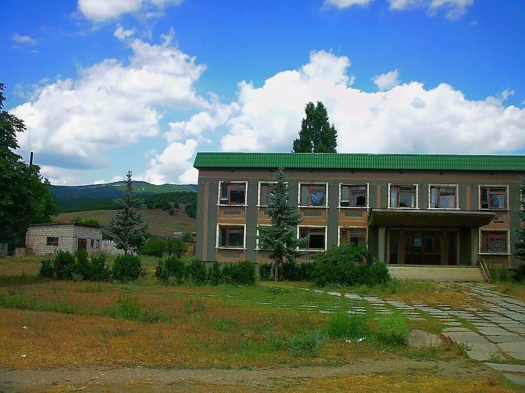 Село голубинка бахчисарайский. Голубинка Бахчисарайский район. Село Голубинка Бахчисарайский район. Нижняя Голубинка Бахчисарайский район. Село Голубинка Крым.