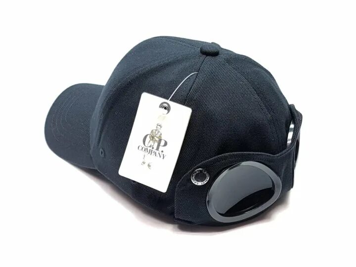 кепка сипи компани с линзами. мужчина в шапке и очках. кепка с линзами. фуражка с очками. бейсболка с очками.