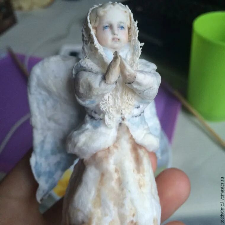 Ватная игрушка ангел. Ватная игрушка ангел мастер класс. Кукла ангел ватная игрушка. Игрушки из ваты Ангелочек. Кукла из ваты мастер